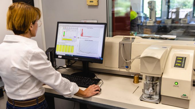 Grain size distribution by Laser Difractometer