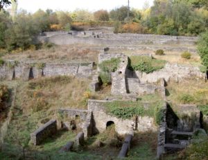 rovine Dark Hill