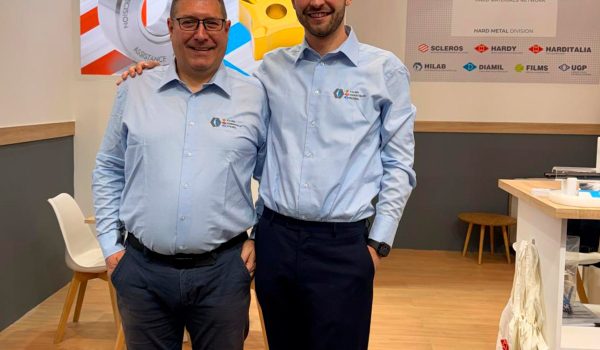 News Wire & Tube gallery