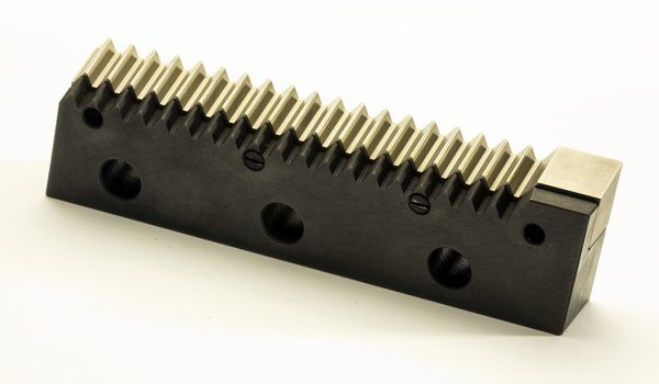 toothed-blades-for-graphite-threading